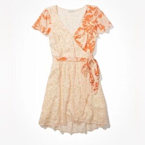 🆕 AMERICAN EAGLE AE Floral Mix Short-Sleeve Wrap Dress